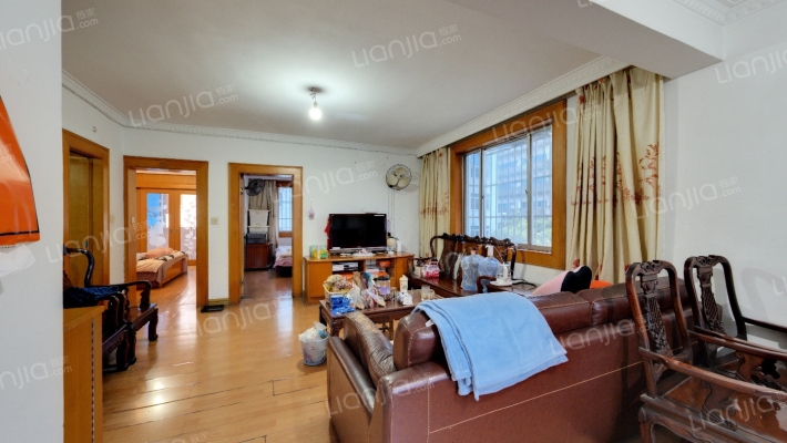 绣衣东村西区二手房实景图