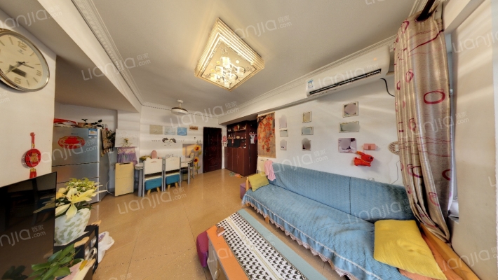 河畔花园二手房实景图