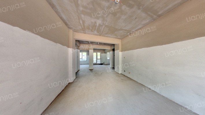 塞纳名郡二手房实景图