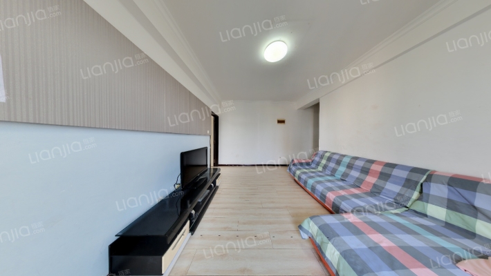 鹏辉新天居三期二手房实景图