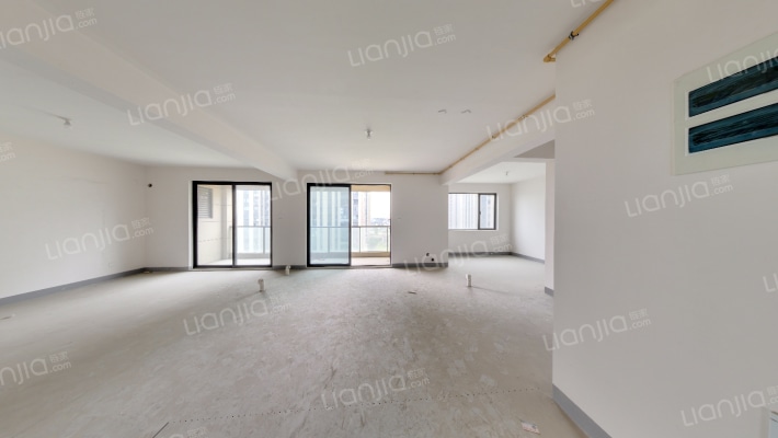 潮听名苑二手房实景图