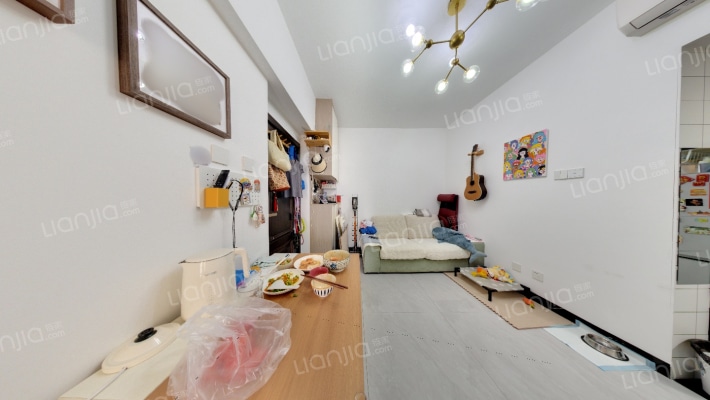 白金假日公寓二手房实景图