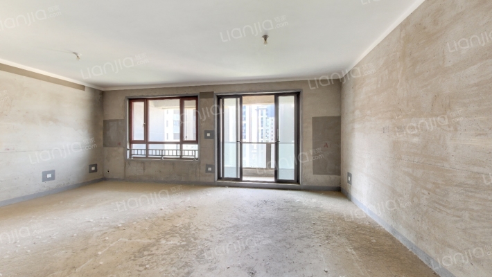 名门峰景园二手房实景图