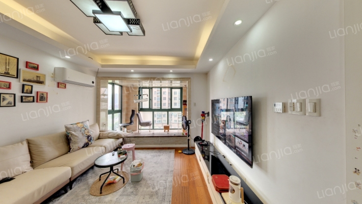 凯丽晶座二手房实景图