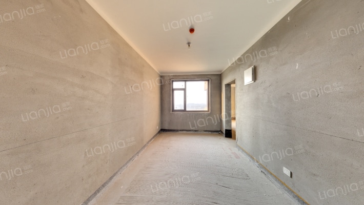 南航祥云和苑东院二手房实景图