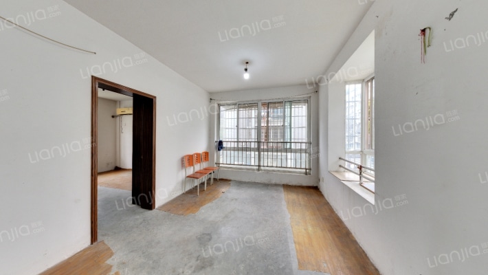 荣星东苑二手房实景图