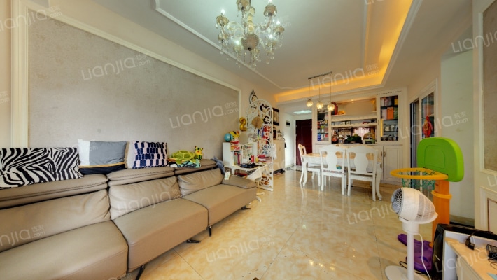 中熙香缤山二手房实景图