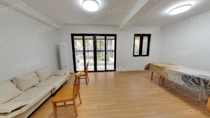 岸芷汀兰花园二手房实景图