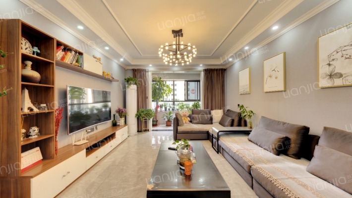 领创天誉华庭二手房实景图