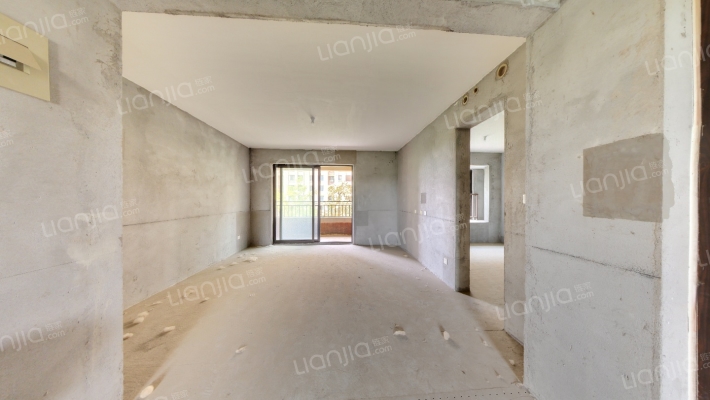 鲁能公馆2号院二手房实景图