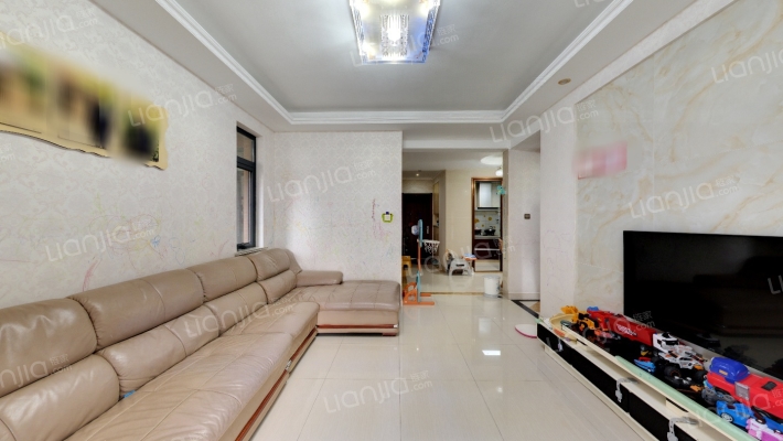 冠城大通蓝湾二手房实景图