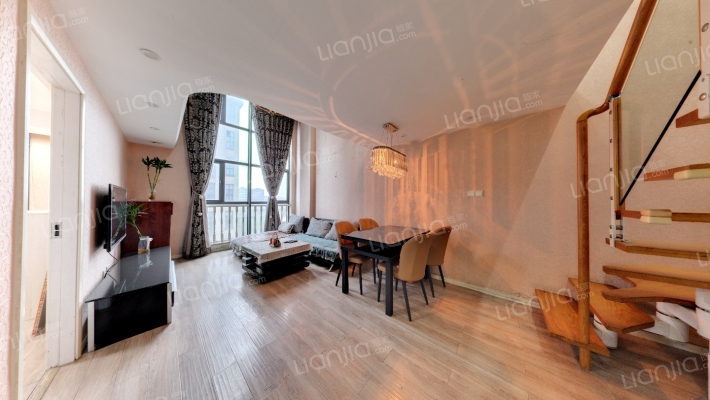 海辰水岸晶座二手房实景图