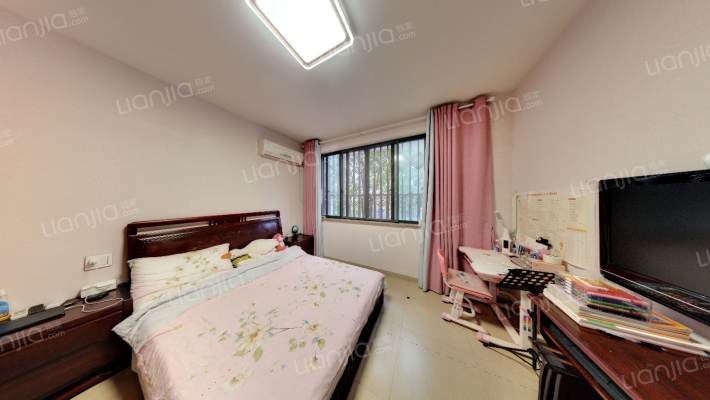 水岸华庭二手房实景图