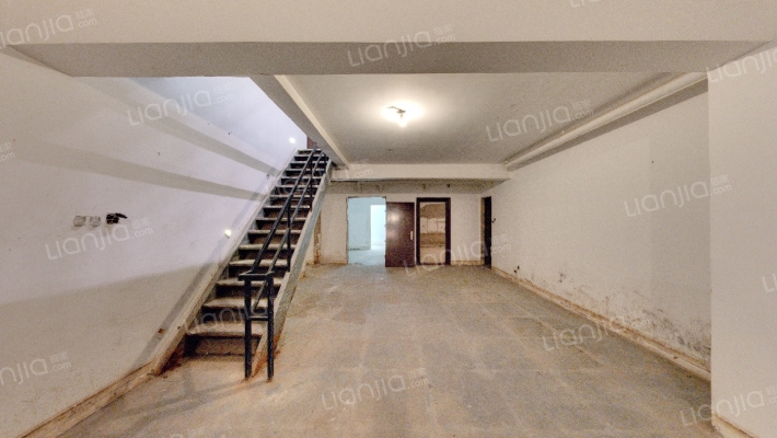 丽都东镇二手房实景图