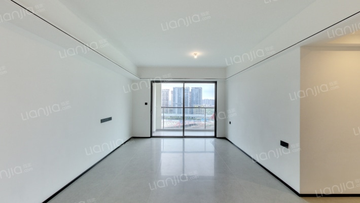 三龙湾保利和颂二手房实景图