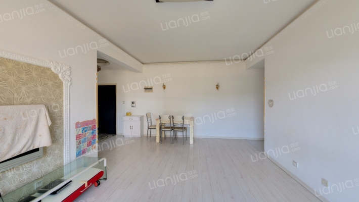 宏城金棕榈二手房实景图