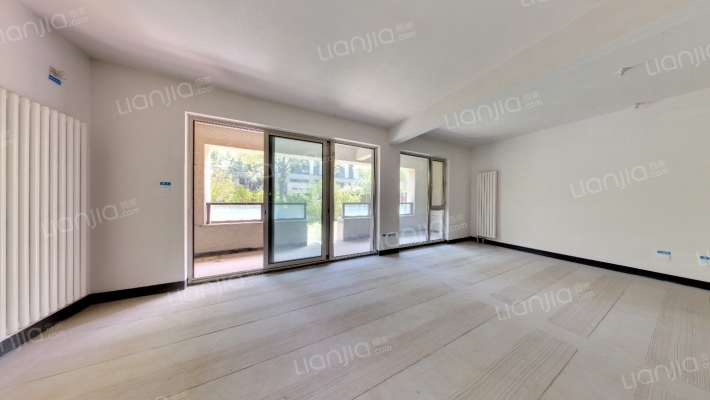 融创美盛博园二手房实景图