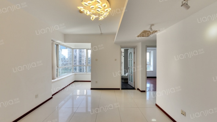 万达广场公寓二手房实景图