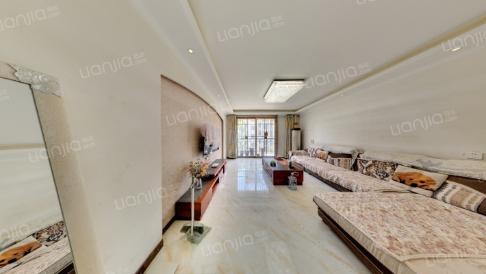 富田兴龙湾二手房实景图