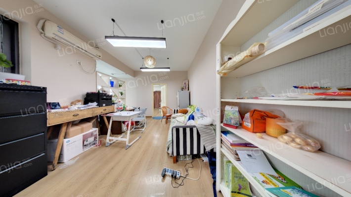 中泰燕南名庭二手房实景图