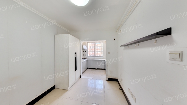 新安北里二手房实景图