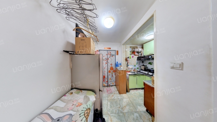 级升里二手房实景图