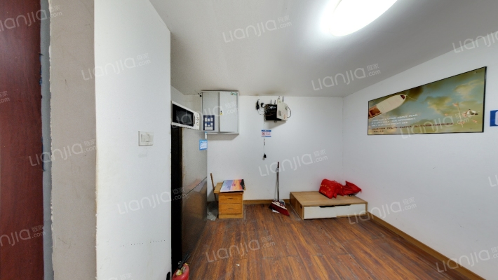 湾南德盛东苑二手房实景图