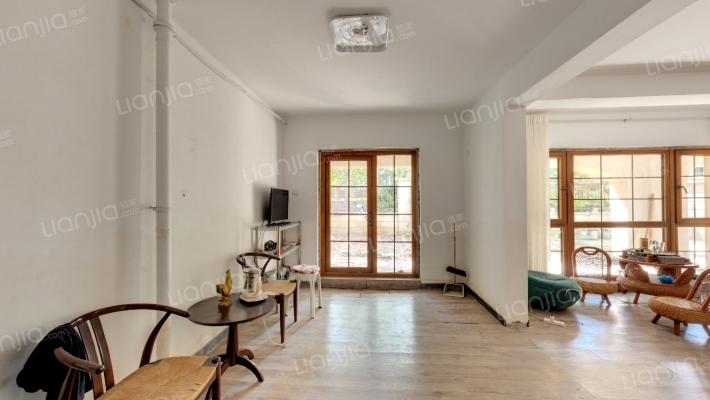 洞林湖新田城别墅B区二手房实景图