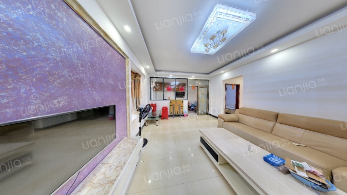 金城港溢湾二手房实景图