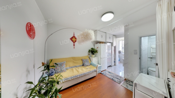 官易里二手房实景图