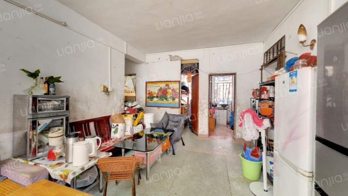 水产楼二手房实景图