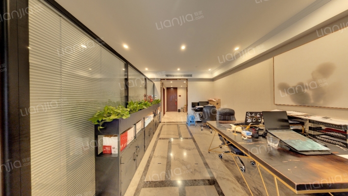 和达湖畔中心二手房实景图