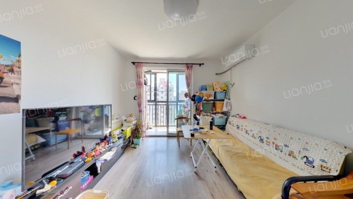 南海家园三里二手房实景图