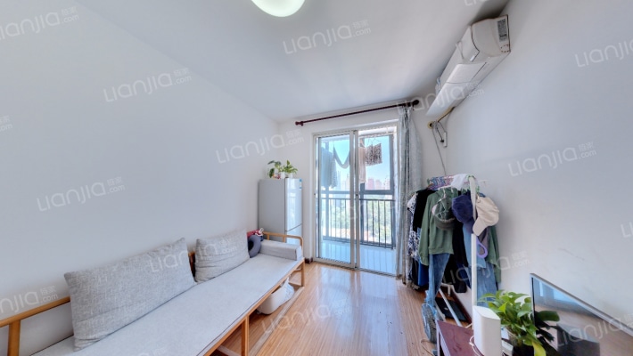 南海家园三里二手房实景图