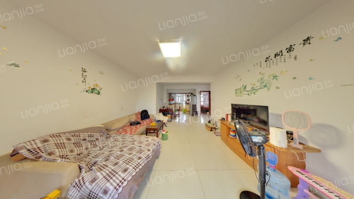 心泊荷花苑二手房实景图