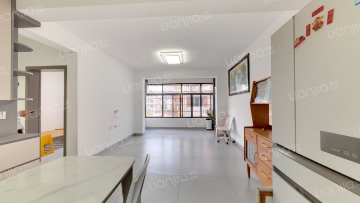 荣村小区二手房实景图