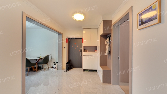 纪发大厦二手房实景图