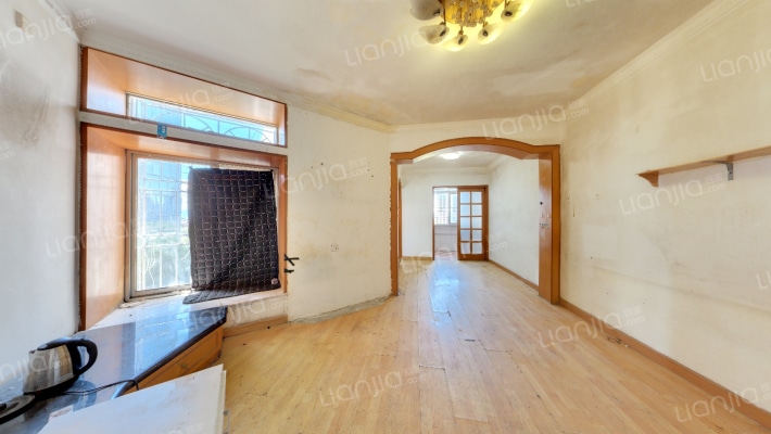 中新街芳华苑二手房实景图