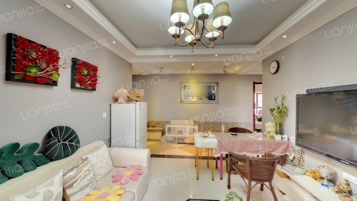 英地天骄华庭二期二手房实景图