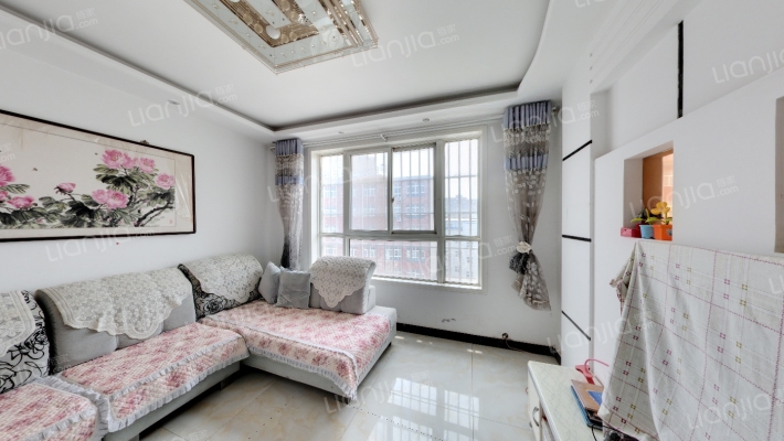 新嘉苑小区二手房实景图