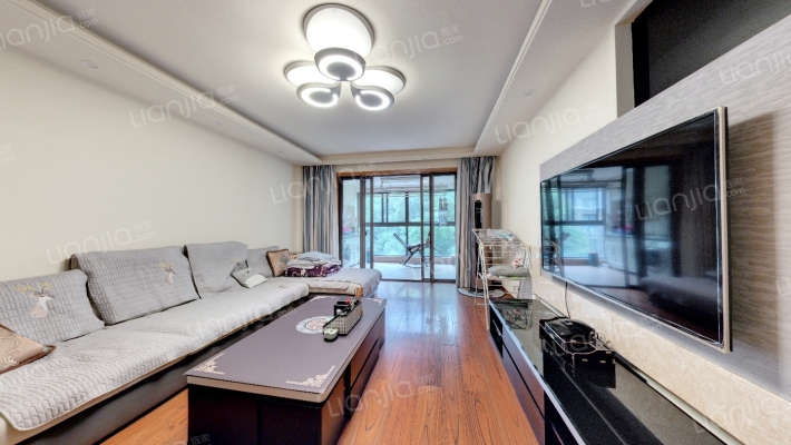 伟业迎春华府二手房实景图