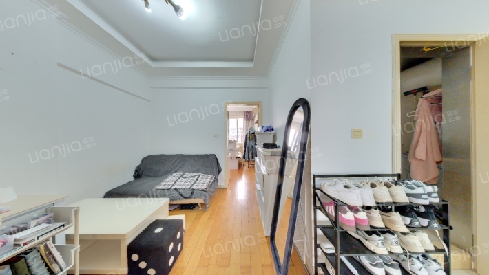 名贵山庄青年公寓二手房实景图