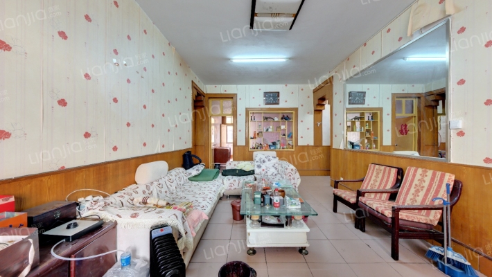 食品水产公司家属楼二手房实景图