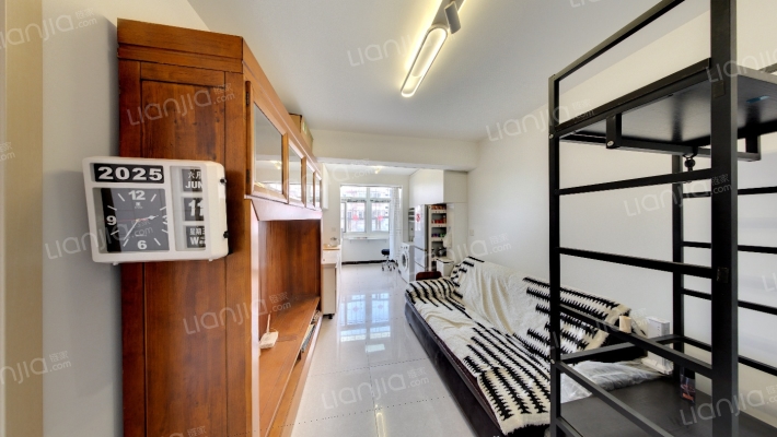 雅卉里二手房实景图