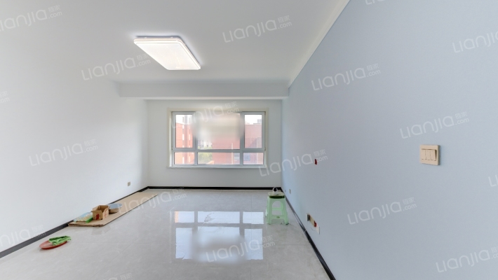 华远栖塘二手房实景图