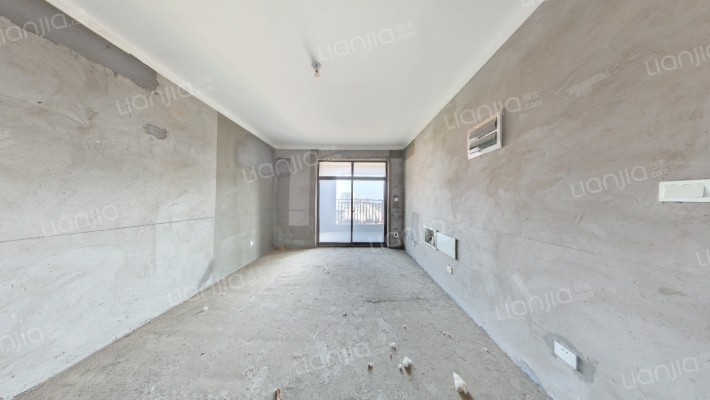 维也纳湖畔二手房实景图