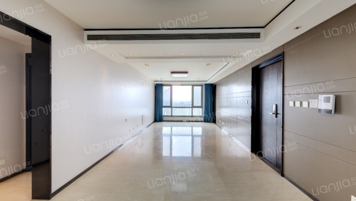 万科蓝山二手房实景图