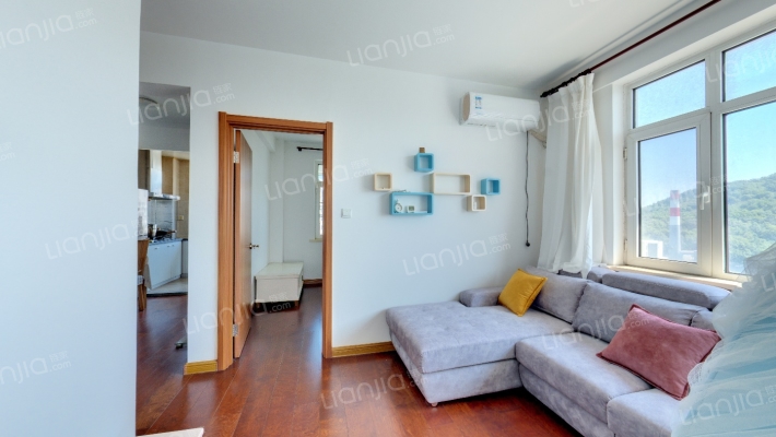 水映西山二手房实景图