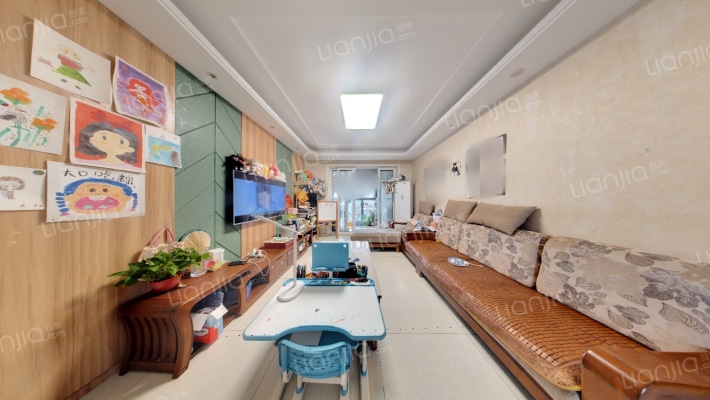 九龙仓碧堤雅苑二手房实景图