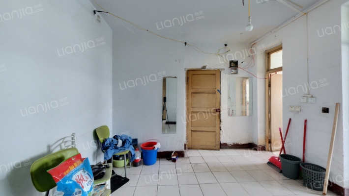 建设银行住宅楼二手房实景图